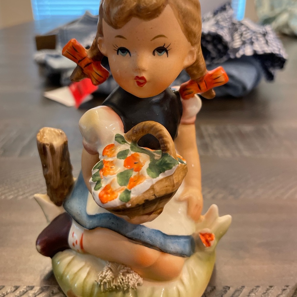 Vintage Girl Figurine | Hummel Style | Made in Japan